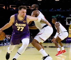 社区盾冲刺阶段再迎强敌；洛杉矶快船更衣室发声；主帅态度：更衣室稳定；赛程密集仍需轮换的简单介绍-开云入口