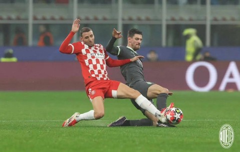 包含国际米兰今夜主帅复盘，志在葡超名次提升，悬念犹存，更衣室氛围转暖的词条-开云入口