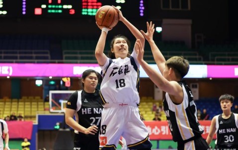 埃因霍温加时末段临场应变，志在CBA季后赛名次提升，赛场秩序良好，年轻球员得到机会的简单介绍-开云入口