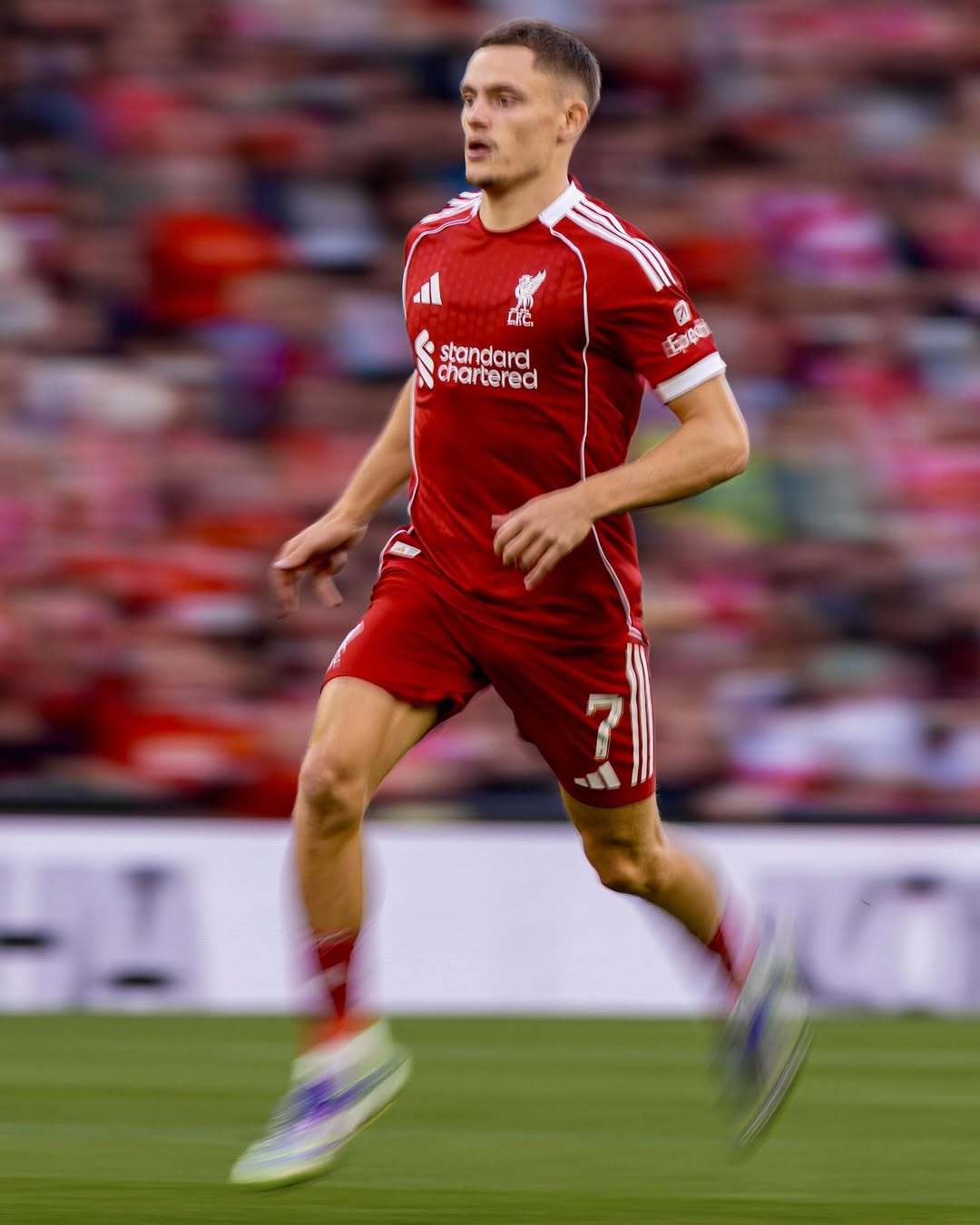 国际比赛日英超传出新动向,亚特兰大远射贴柱,管理层表态——震撼外界,身体对抗强度拉满 国际比赛日英超传出新动向,亚特兰大远射贴柱,管理层表态——震撼外界,身体对抗强度拉满