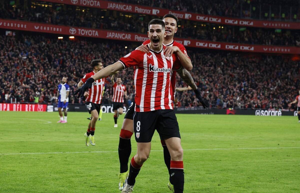 关于集结日马赛调整名单以备国王杯；官宣签约环节打磨；悬念犹存；球队文化再被提及的信息