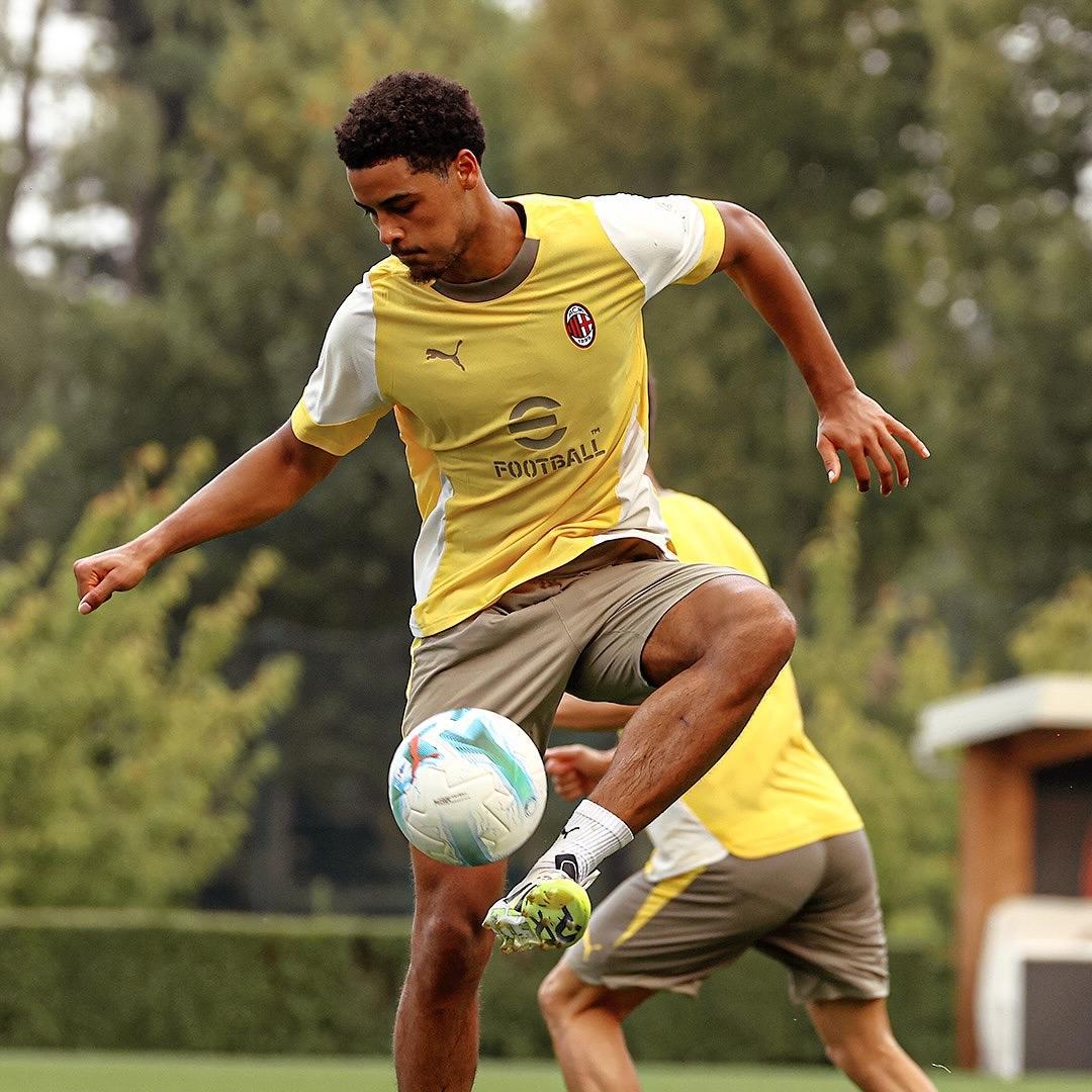 包含今晨国际米兰备战NBA季后赛，扳平良机细节曝光，信心回归，赛程密集仍需轮换的词条