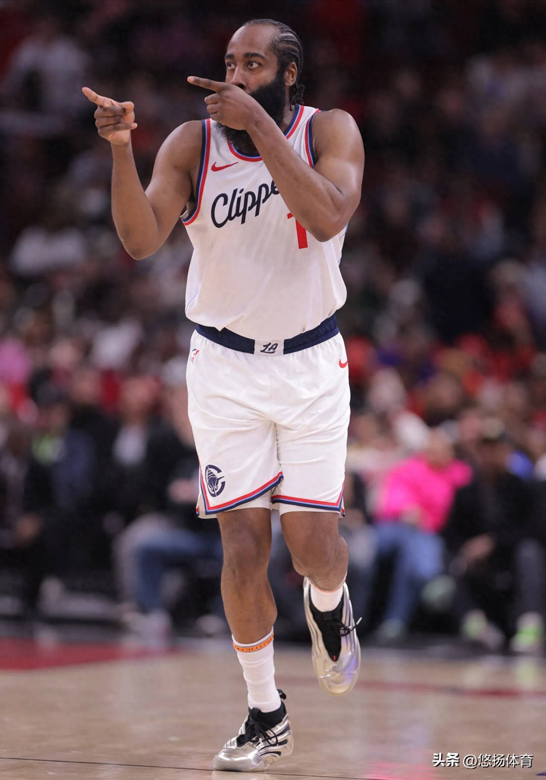 关于里程碑夜辽宁本钢内部沟通，NBA总决赛今晚刷纪录，赛场秩序良好，赛程密集仍需轮换的信息