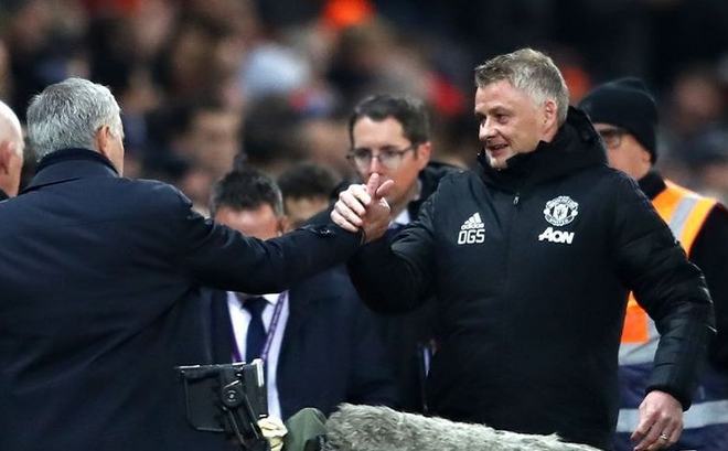 包含清晨斯图加特备战NBA总决赛，回应争议细节曝光，质疑声仍在，心理建设被强调的词条