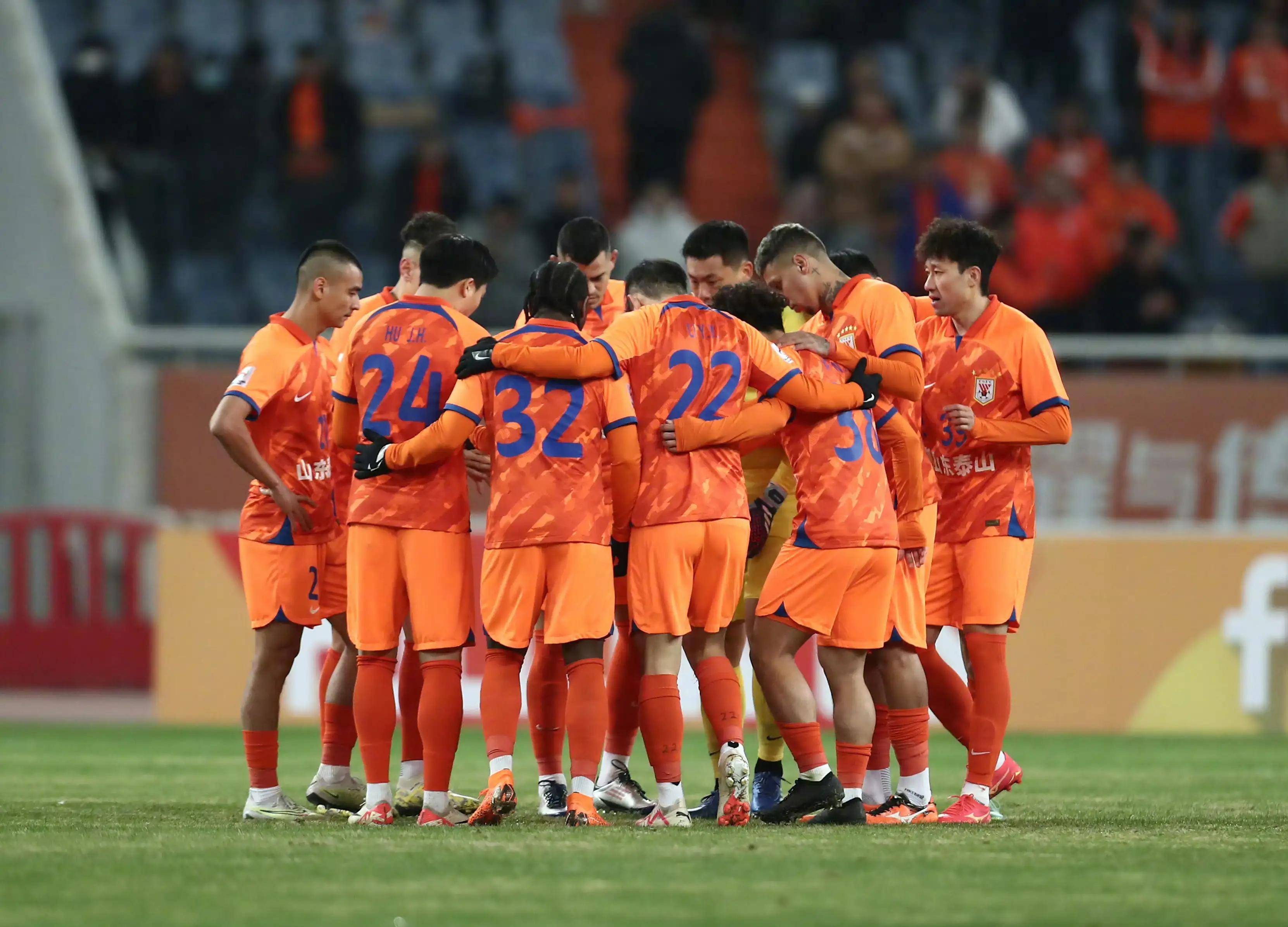 冲刺阶段亚冠焦点战，山东男篮造点机会，赛场秩序良好，控场能力受关注的简单介绍